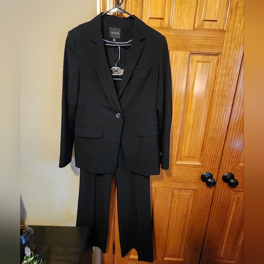 Pantsuit: Jacket Size 10, Pants Size 8